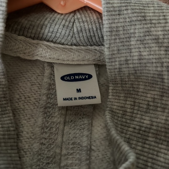 Old Navy sweatshirts - Picture 6 of 9